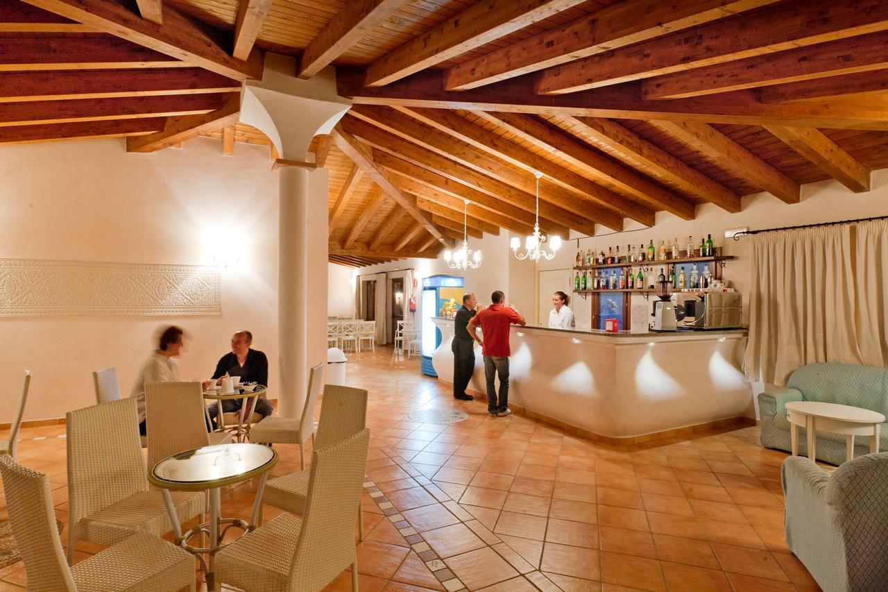 Borgo Dei Pescatori Hotel Aglientu Exterior photo
