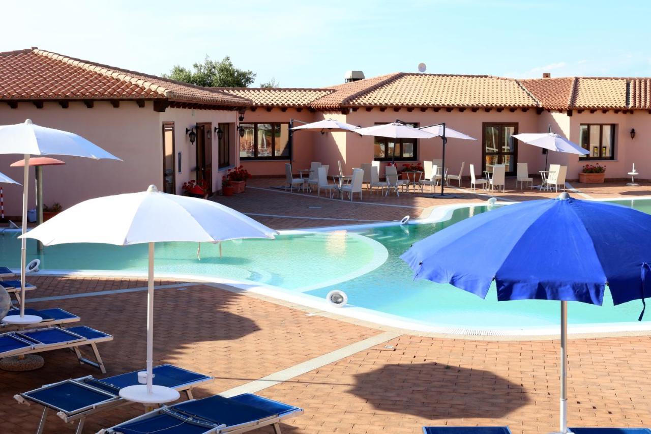 Borgo Dei Pescatori Hotel Aglientu Exterior photo