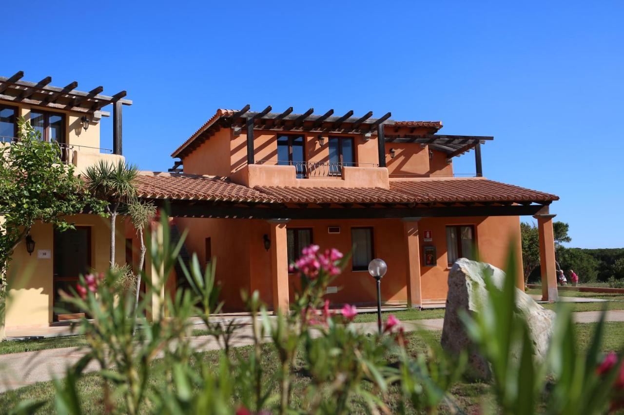 Borgo Dei Pescatori Hotel Aglientu Exterior photo