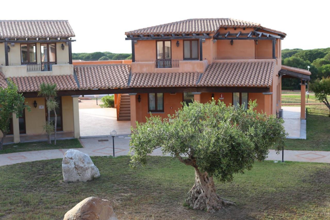 Borgo Dei Pescatori Hotel Aglientu Exterior photo